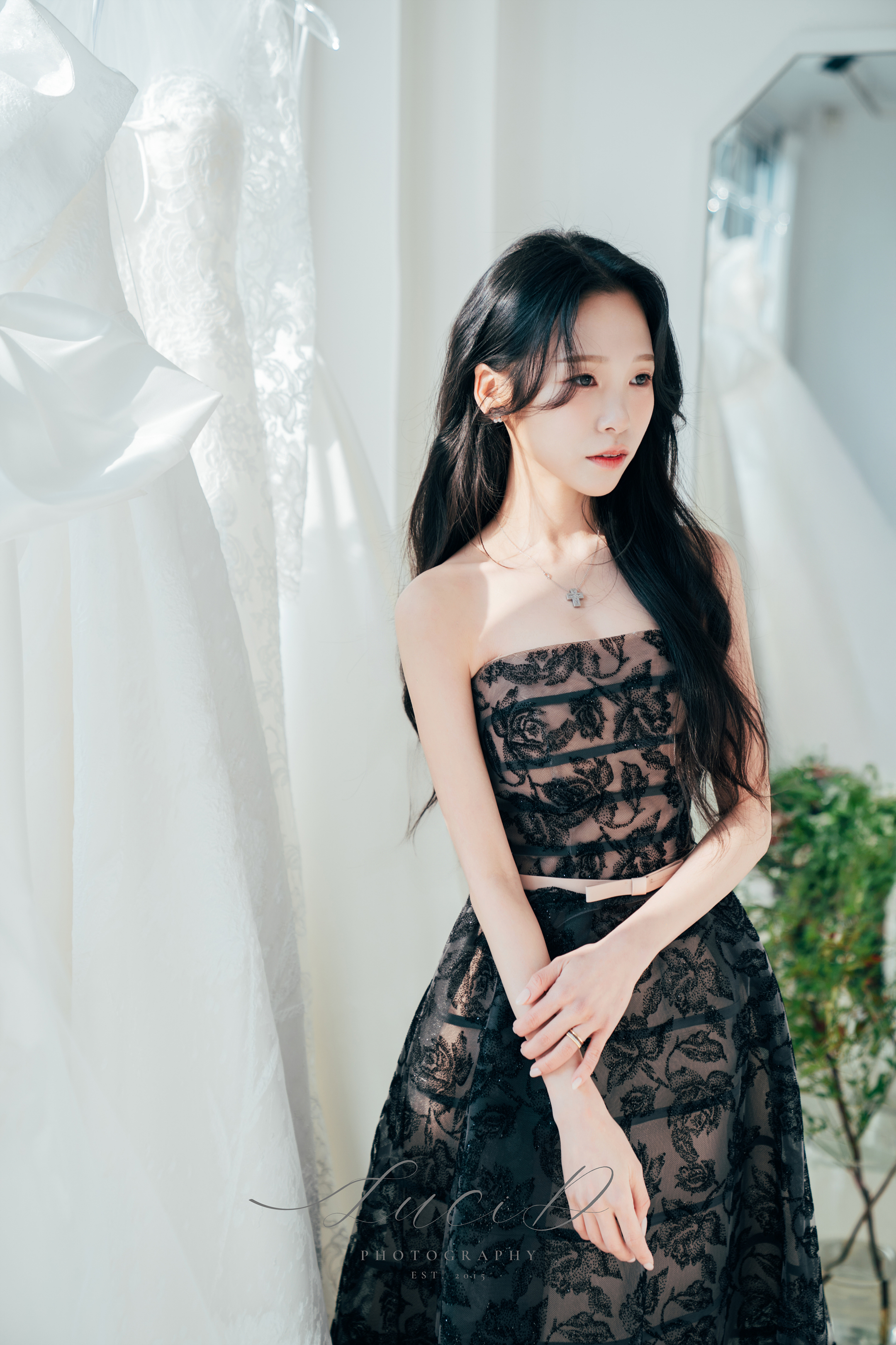 로즈로사 가봉스냅 블랙드레스 신부 사진 - 루시드 포토그라피