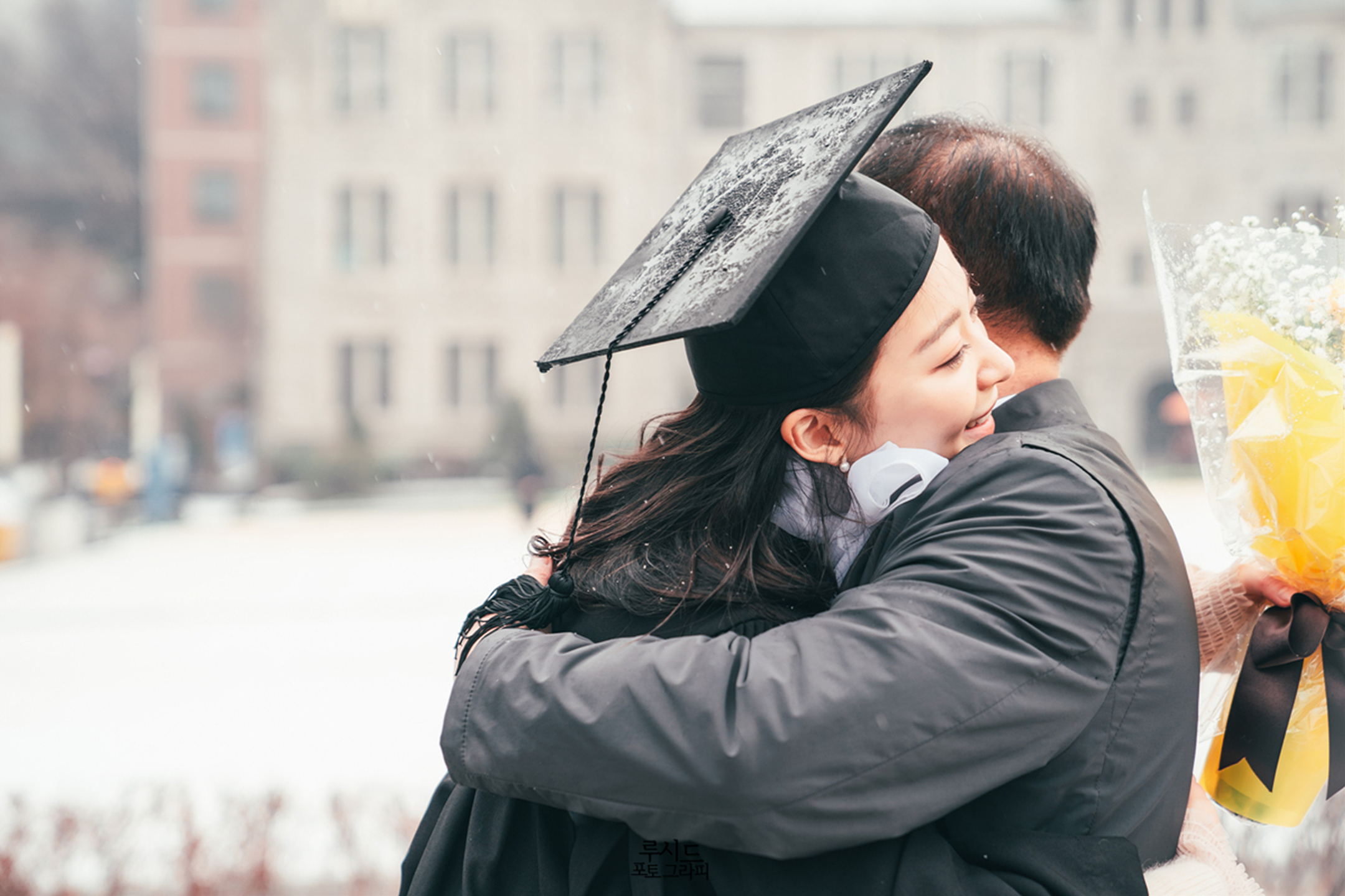 중앙대학교 캠퍼스 졸업스냅 가족사진 루시드 포토그라피