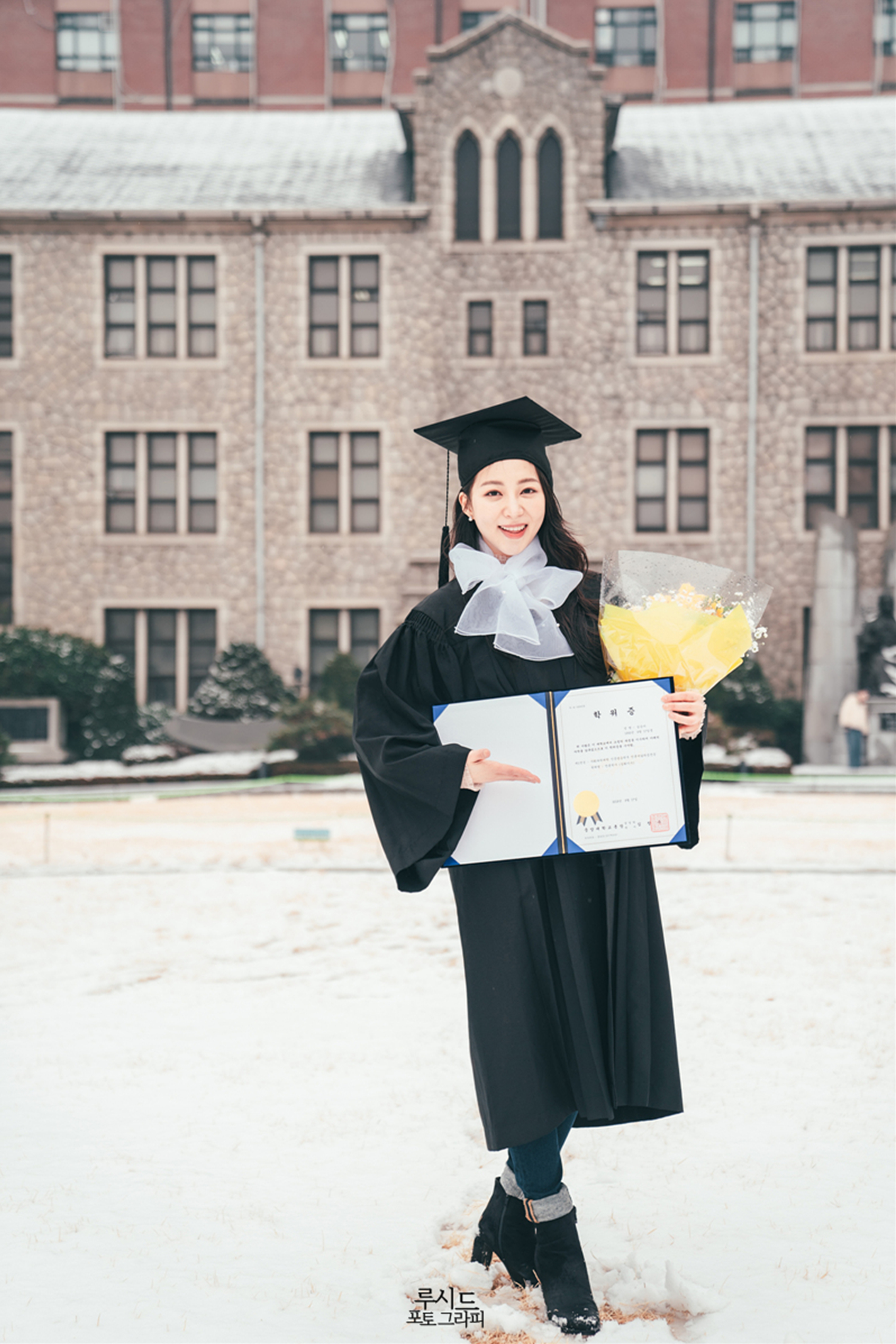 중앙대학교 캠퍼스 졸업스냅 가족사진 루시드 포토그라피
