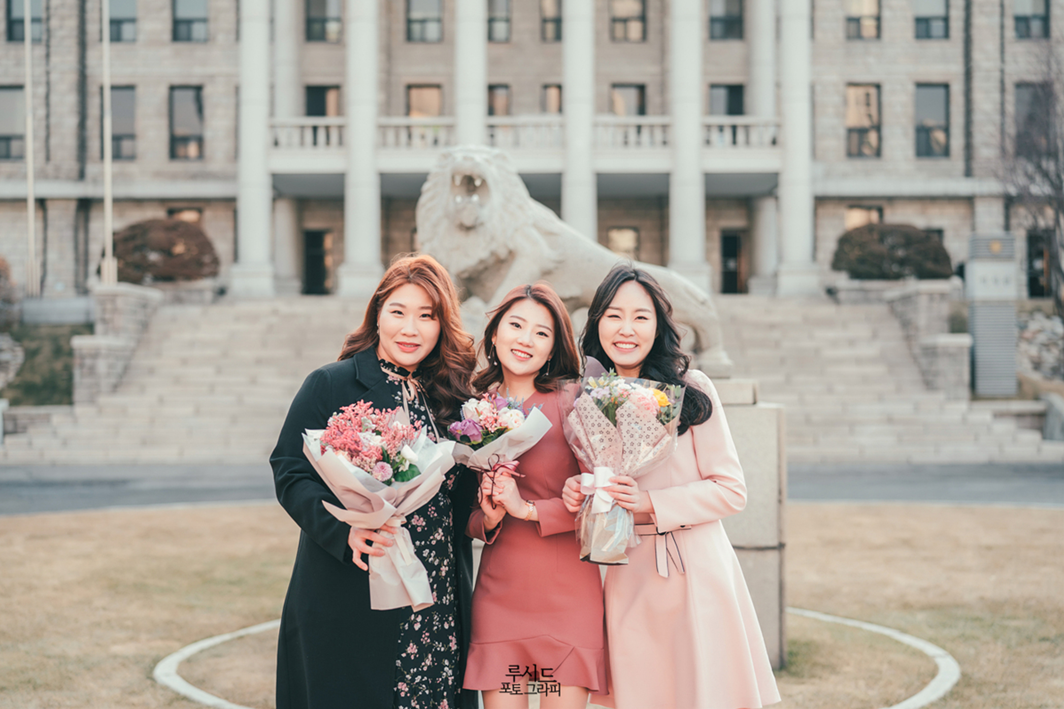 한양대학교 캠퍼스 졸업스냅 우정사진 루시드 포토그라피