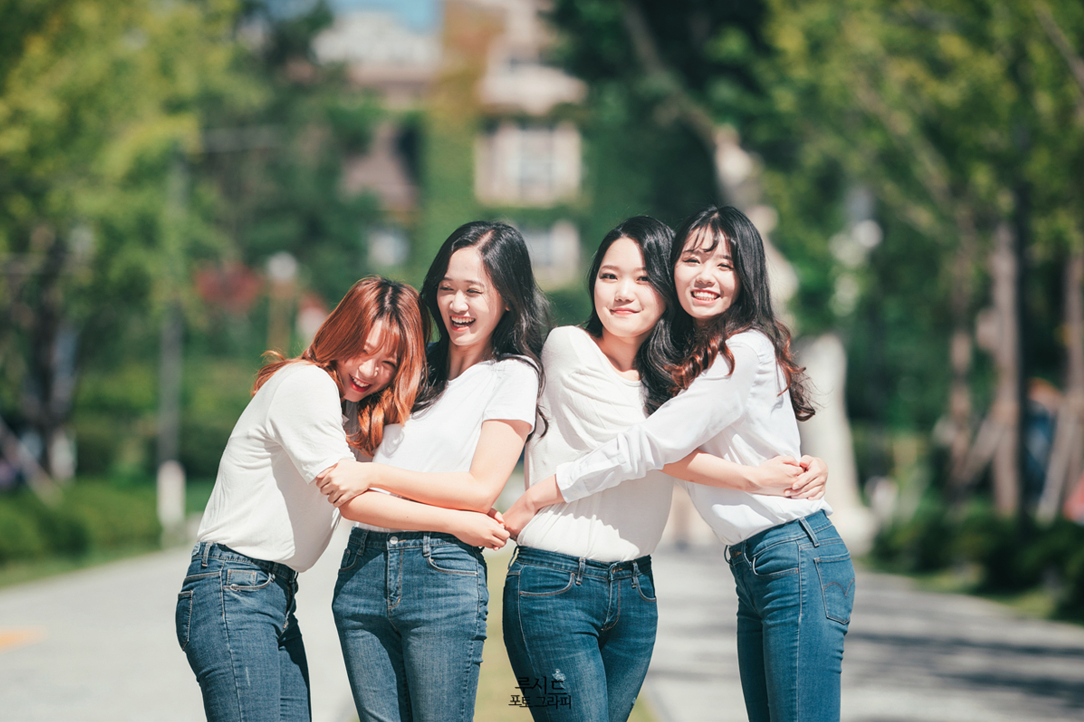 연세대학교 캠퍼스 졸업스냅 우정사진 루시드 포토그라피